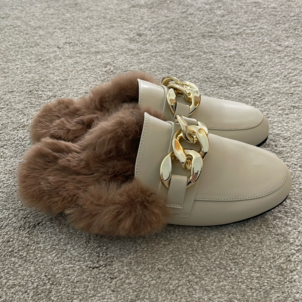 New chain slippers from Amazon